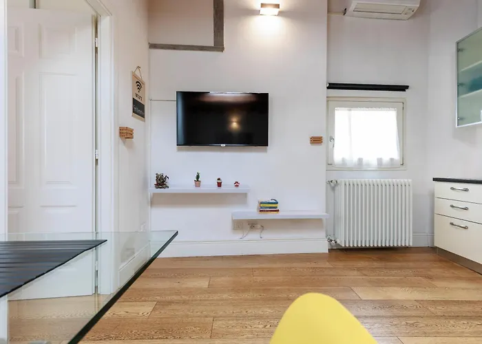 Novella Cozy House